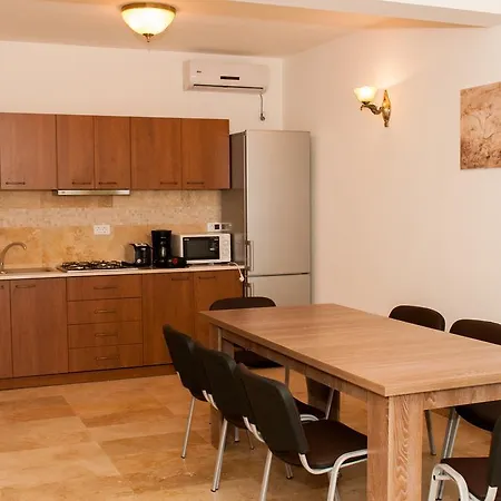 Complex Adal אפורי נורד