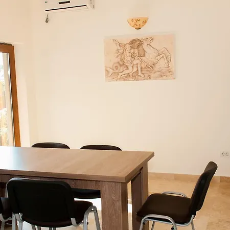 בקתה Complex Adal אפורי נורד