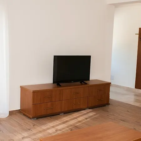 Complex Adal אפורי נורד