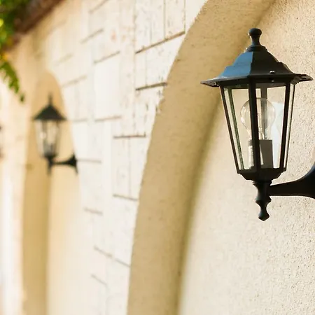 Chalé Complex Adal *